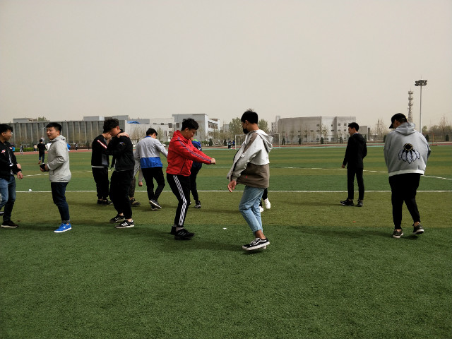 【完满班级】青春梦想 活力飞Young ——淬炼商学院四月完满班级主题活动（九）