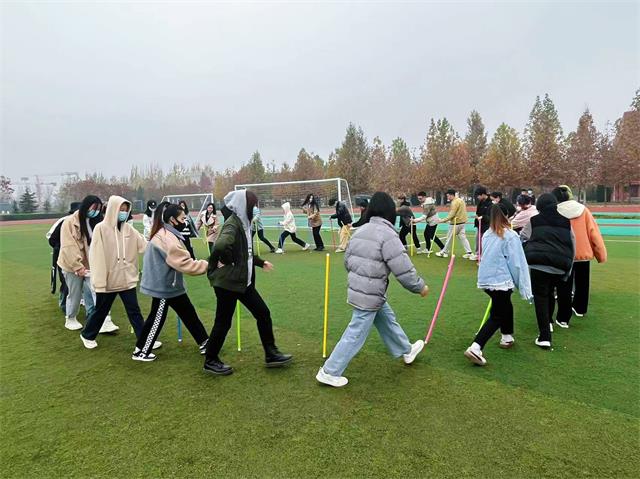 【完满团支部】开卷有益 薪火相传——经济与管理学院十一月完满团支部纪实(三)