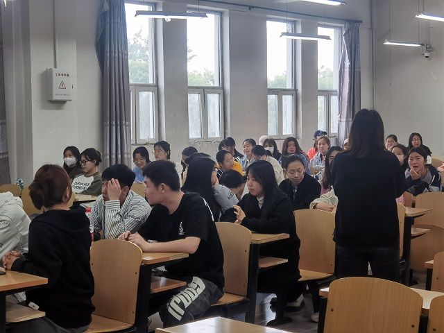 【辅导员说完满】告别焦虑 专注当下——食品与环境学院2020级辅导员说完满活动
