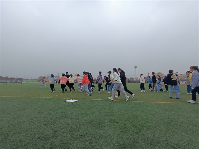 【完满班级】挥洒青春的活力 放飞希望和梦想——淬炼·国际商学院人资2101班完满班级活动