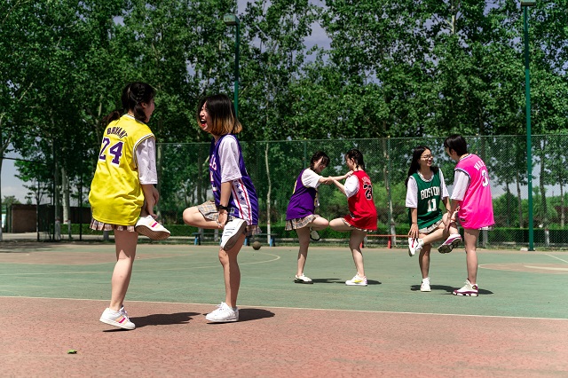 前行第179期：4秒拍下的毕业照 定格下的却是4年最美的青春