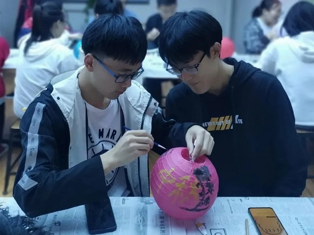 【书院传真】书院家人共迎双节 在书院“家文化”中感受节日温情