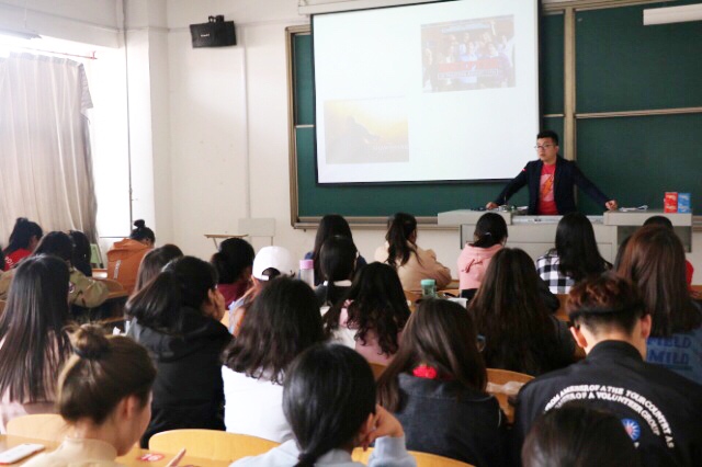 学长计划第504期:静耳聆听 熟能生巧——外语系第70期学长计划之“教师导航”
