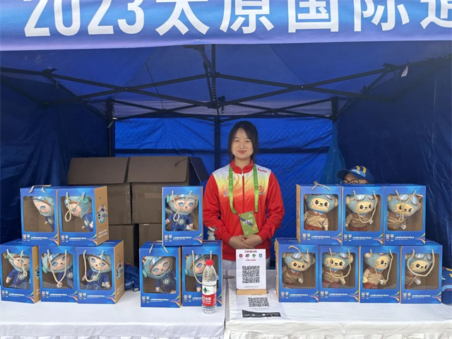 300名“志愿红” 让“蓝天盛会”更加绚烂!