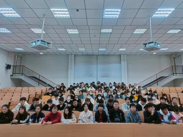 学长计划第1028期:追逐光 成为光——大数据学院、信息工程学院第144期学长计划