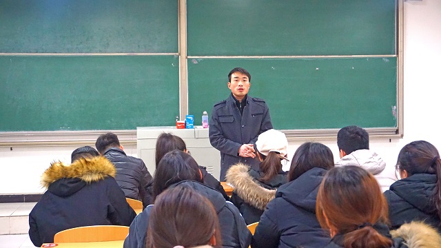 顾往展今得过错 喜忧参半更发奋——食品与环境学院社团部生活自律部期末总结大会