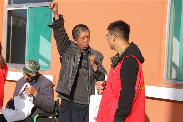 暖心工程第482期:满格爱心走进福康老年公寓