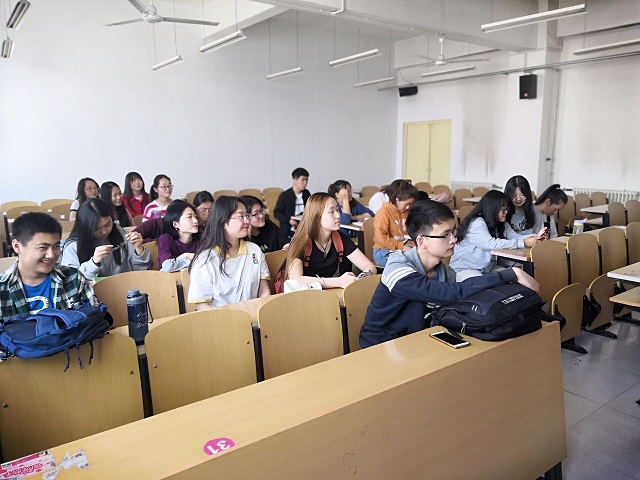 【完满班级】高举五四火炬 争做当代先锋——食品与环境学院食品1701班完满班级活动