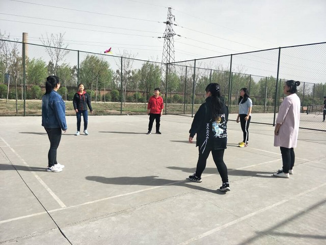 【完满班级】趣味球赛——食安1701、1702完满班级演绎活动