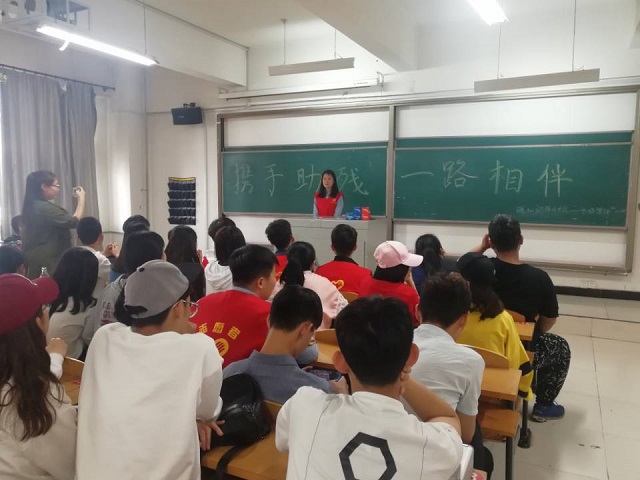 志愿接力赛 我们开“晒”了——淬炼商学院专项志愿者服务队第四周活动纪实