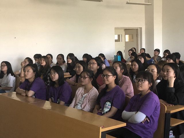 简述自我 规划未来——外语系举办职业生涯规划大赛之“我的人生我做主”活动