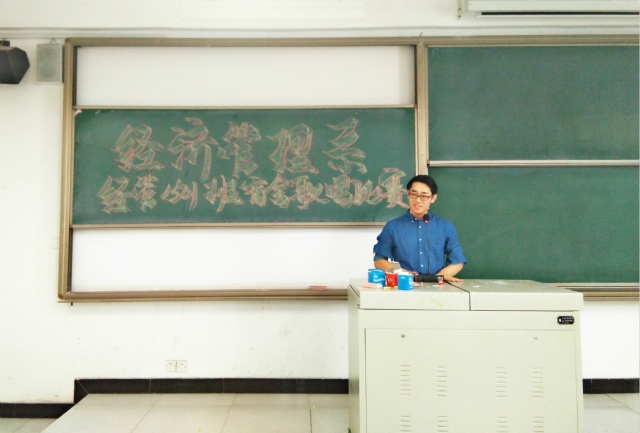 【完满班级】用青春的方式歌唱时代最强音 ——经济管理系“我想和你唱”经管1501班举办“舍”音嘹亮之宿舍唱歌比赛