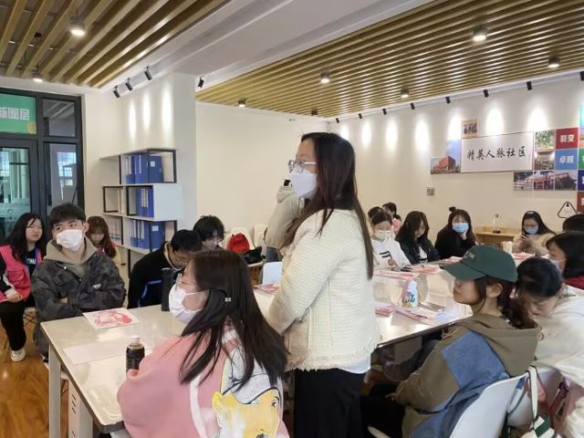 【完满团支部】传承雷锋精神 弘扬榜样力量——商务英语学院英语2003班完满团支部活动