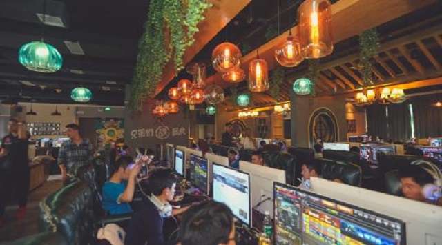 【辅导员说完满】不虚度不荒废 珍惜时间——淬炼商学院举办“辅导员说完满”系列活动（三十四）