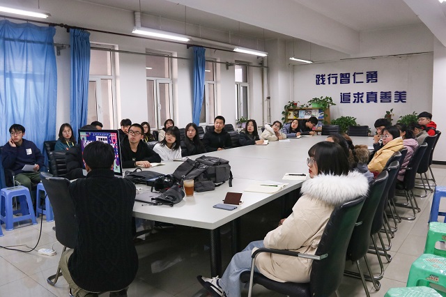 第二十四期“创客视界”传媒沙龙:探讨影视制作技巧