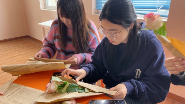 【完满团支部】春风万丈惊蛰来 青春当属志愿红——商务英语学院英语2106班完满团支部活动