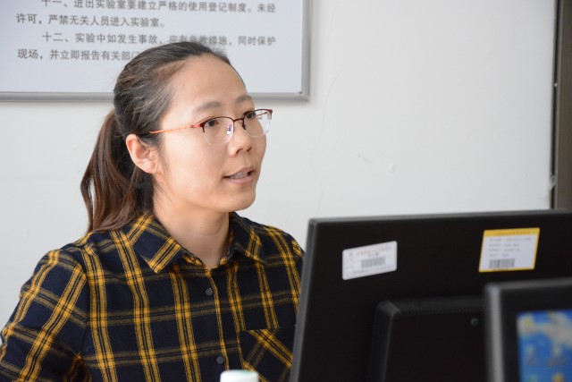 持科技之笔 绘彩色蓝图——信工系第一届“网罗信院”网页设计大赛专题培训