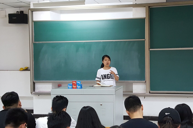 【辅导员说完满】用诚信给自己本学期一份完满的答卷 ——淬炼商学院“辅导员说完满”专题活动（四）