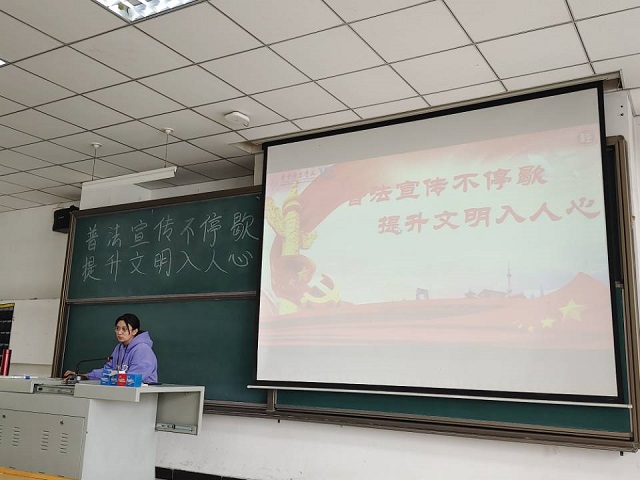 【辅导员说完满】普法宣传不停歇 提升文明入人心——经济与管理学院“辅导员说完满”专题活动