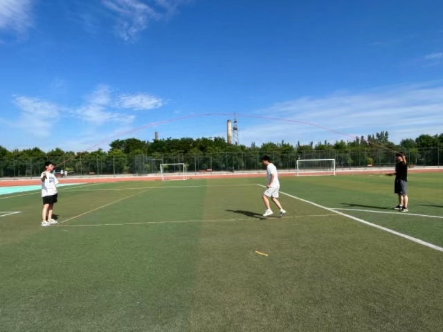 趣味跳跃 绳绳接力——淬炼·国际商学院班级团体跳绳比赛