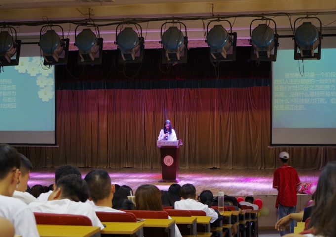 【辅导员说完满】以榜样树学风 以实践促完满——艺术传媒学院2017级举办辅导员说完满活动