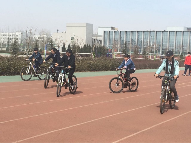 青春路上 载梦起航——环科系首届“乐享杯”十步香车趣味赛