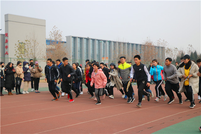 第五届“阳光杯”冬季长跑大赛掀起信院学子运动热潮