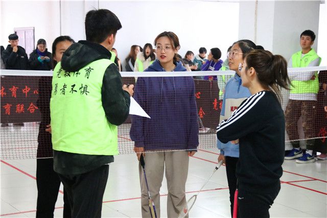 谁“羽”争锋 第八届“至强杯”羽毛球联赛圆满收官