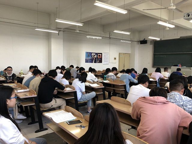 【完满班级】提高学习效率 准备考研之路——食品与环境学院动医1601班完满班级活动