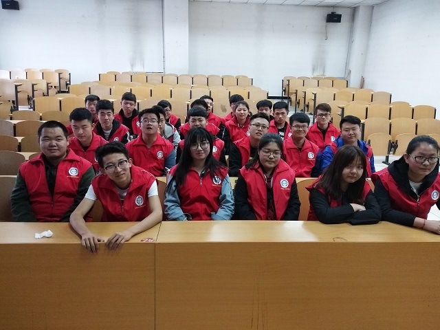 【完满班级】雷锋精神不灭 雷锋活动不止——信工系网工1701班举办“学习雷锋精神”第三期活动