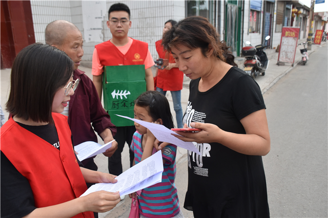 为垃圾分类助力 给绿色文明添彩——大数据学院、信息工程学院“情系三农”实践队