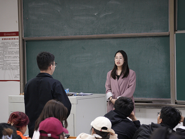 【辅导员说完满】汲取榜样力量 续写青春之歌——远景学院2021级辅导员说完满活动