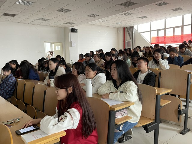 学长计划第1064期:传递善意的温度 照亮希望的前方——淬炼·国际商学院第155期“蓝笺传情 伴爱成长”之完满星路第17期