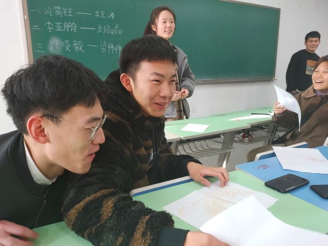 【完满班级】画出我们的默契 猜出我们的友谊——艺术传媒学院环设1901班举行你猜我画活动