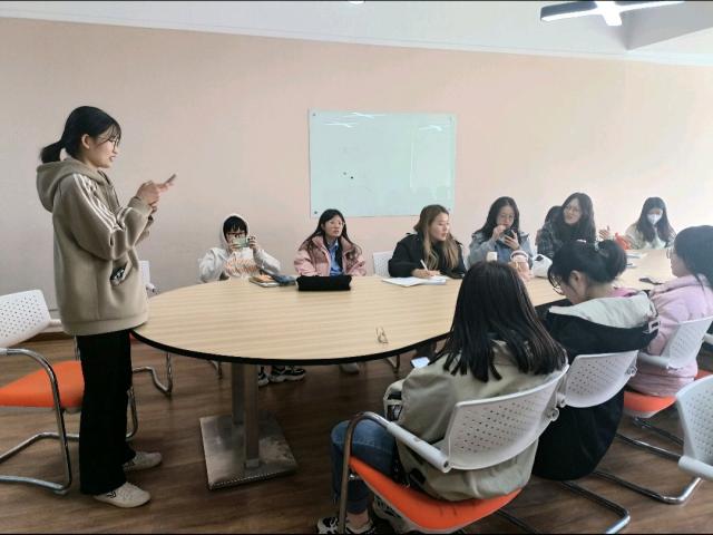 【完满团支部】雷锋精神我传承 青春闪耀新时代——商务英语学院商务英语2202班完满团支部活动