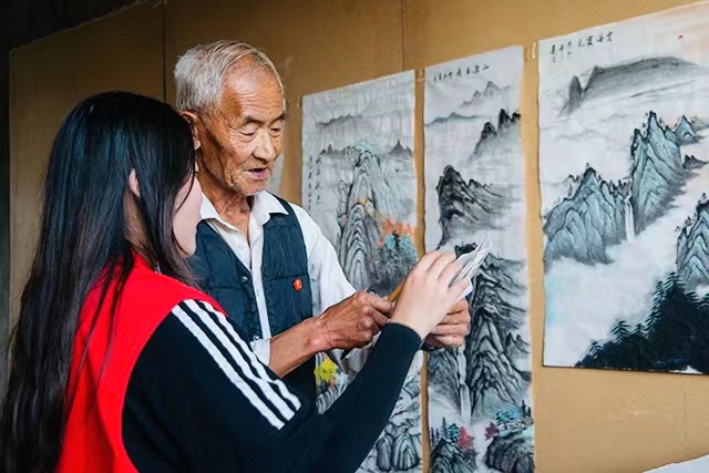 【三下乡】进艺轩旧巷·文化传承人李旺山与雅韵来堡的十年相约——经济与管理学院“经”缘晋乡实践团文化篇