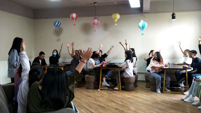 【完满班级】“诗情画意”——淬炼商学院财务2001班完满班级活动