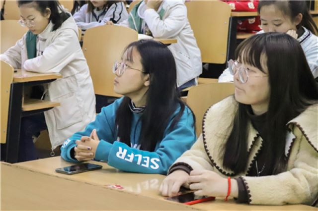 【1+1＞2】培养自主性 拓展新思维 多方位助力成长需求——箕城书院举办“为你的思想搭建提升爬梯”思想Level第13期