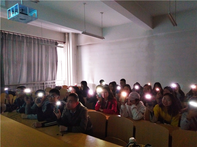 【完满班级】艺艺相依 华彩熠熠——淬炼商学院十月完满班级主题活动（三十五）