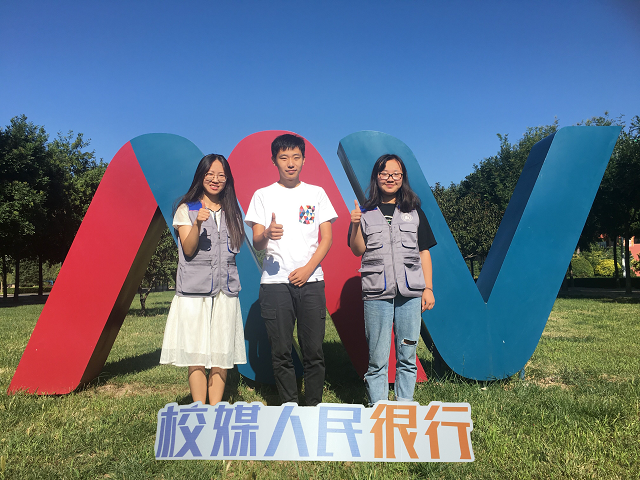北京地铁四号线留下信院学子印迹——艺术传媒学院环境设计专业学生朱宇轩访谈实录