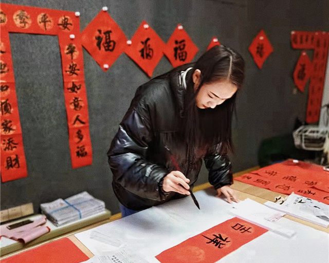 青春在基层闪光——4000余名“返家乡”学子在各地参与寒假社会实践
