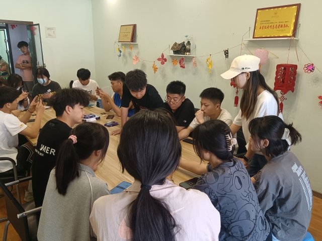 【完满团支部】“心”灵博弈“友”你更酷——远景学院远景2102班完满团支部活动