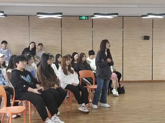 踔厉奋发新征程 劳动铸就中国梦——商务英语学院五月下旬完满团支部活动集锦