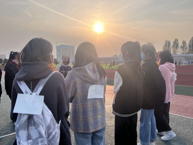 【完满班级】追忆百年党史 弘扬体育精神——商务英语学院英语2103班完满班级活动