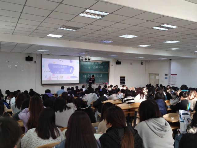 【辅导员说完满】自我成长 从“信”开始——经济与管理学院2022级辅导员说完满