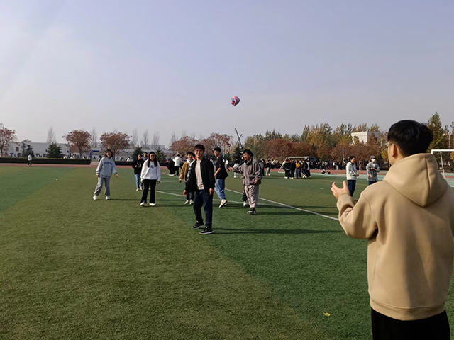 【完满团支部】阳光冬日 趣味运动——大数据学院、信息工程学院2022级完满团支部活动