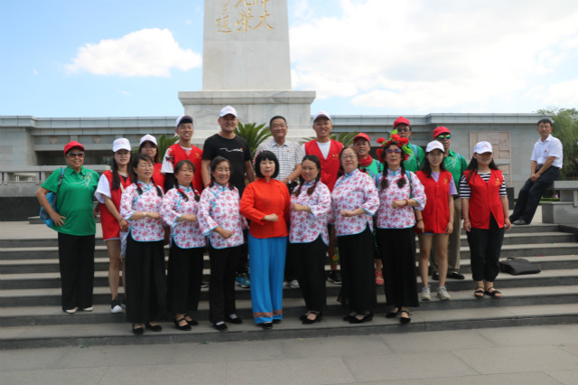 挥戈制蓝图 旗手引前路——外语系“青鸟”志愿服务队三下乡活动纪实