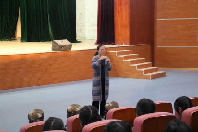 我校各院系相继举办2019级新生完满教育宣讲会