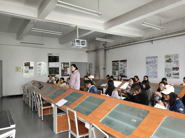 【完满班级】公益同行 为爱呼唤 ——外国语言文学系英语1905班、英语1906班、英语1907班10月完满班级活动