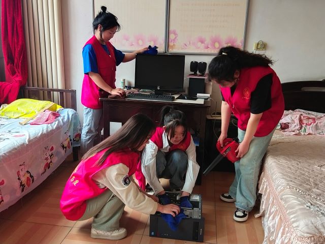 “PC惠农站”乡村行——大数据学院、信息工程学院“智·惠农”专项志愿服务队